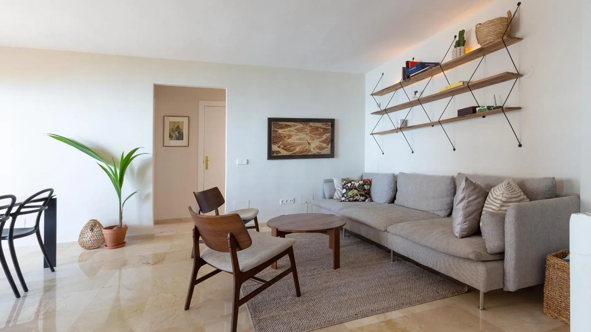 Marbella Port Beachfront - Eaw Homes 0*,  Espanha